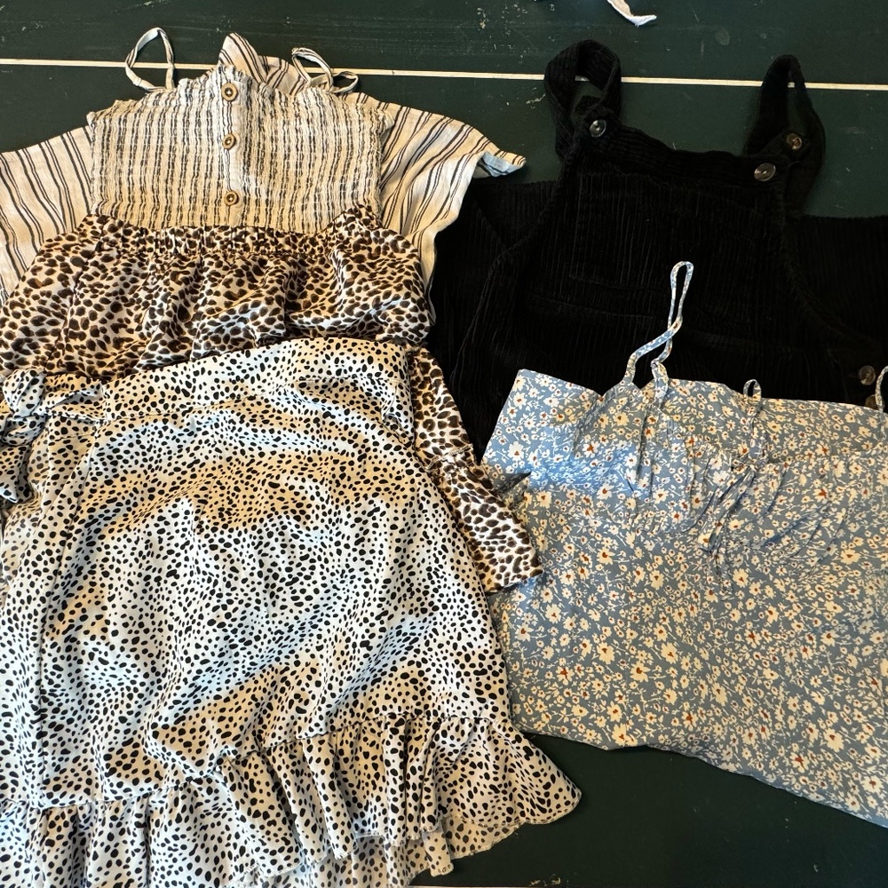 Women's Semi-Formal Attire